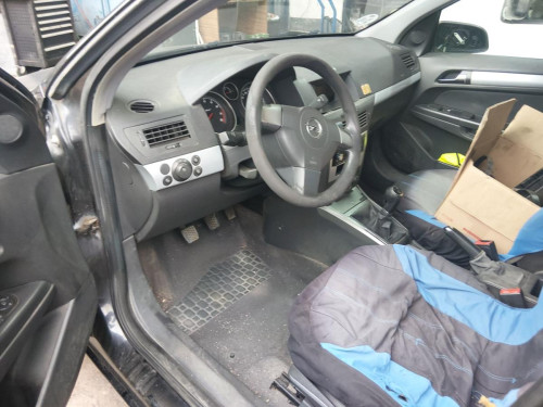 OPEL ASTRA H BERLINA — автомобиль-донор на запчасти 