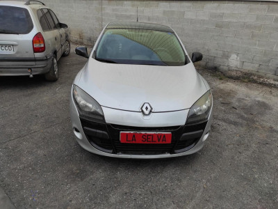 RENAULT MEGANE III COUPE