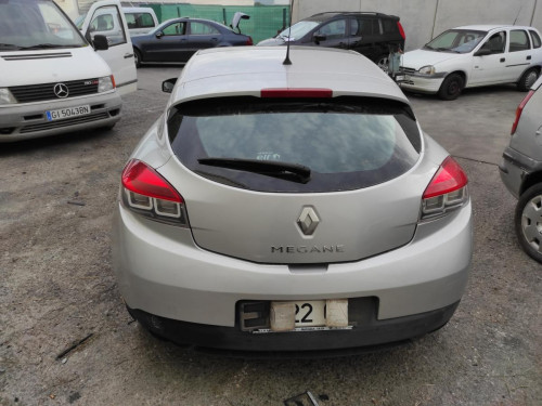 RENAULT MEGANE III COUPE — vehículo donante para recambios 