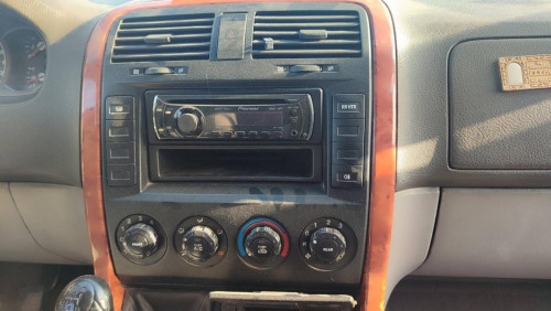  KIA CARNIVAL II (FL) 