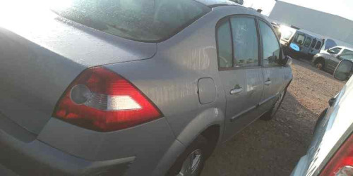RENAULT MEGANE II BERLINA 3P — vehículo donante para recambios 