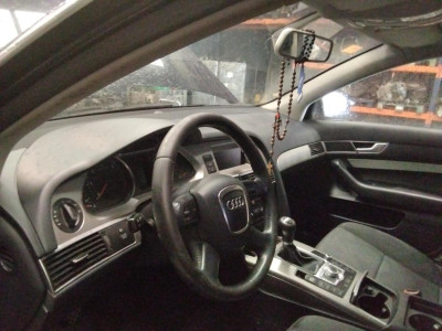 AUDI A6 BERLINA (4F2)