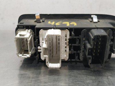 MANDO ELEVALUNAS DELANTERO IZQUIERDO, RENAULT, LAGUNA II (BG0)
