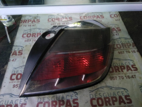 PILOTO TRASERO DERECHO OPEL ASTRA H GTC 