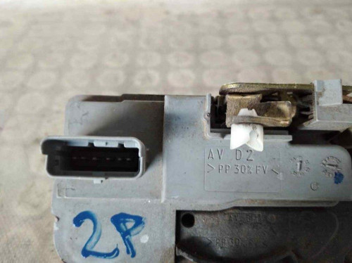 CERRADURA PUERTA DELANTERA DERECHA 