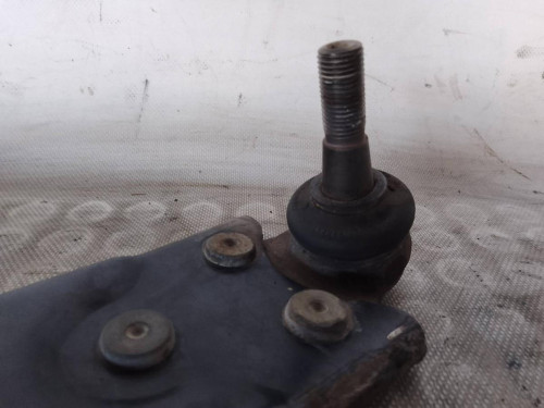 BRAZO SUSPENSION INFERIOR DELANTERO IZQUIERDO Ford FOCUS BERLINA (CAP) 