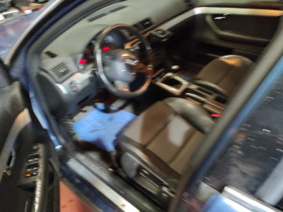AUDI A4 AVANT (8E)