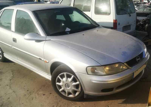  OPEL VECTRA B BERLINA 
