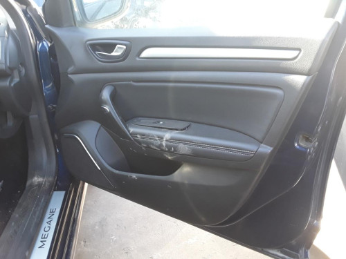 RENAULT MEGANE IV BERLINA 5P — Donor Vehicle for Used Parts 