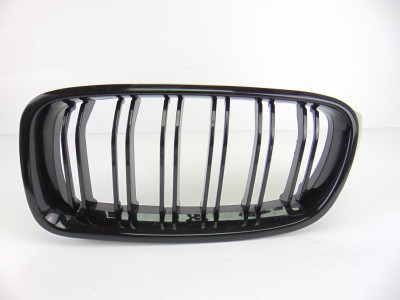 REJILLA PARAGOLPES IZQUIERDA, BMW, SERIE 3 BERLINA (F30)