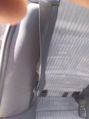 CINTURON SEGURIDAD TRASERO DERECHO