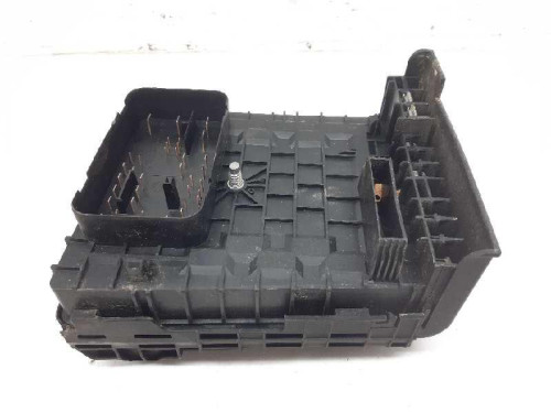 CAJA RELES / FUSIBLES SEAT ALTEA XL (5P5) 