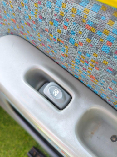  MANDO ELEVALUNAS DELANTERO DERECHO RENAULT TWINGO I (C06) 