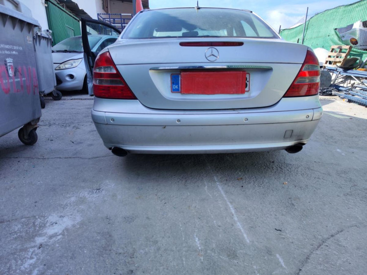 PARAGOLPES TRASERO