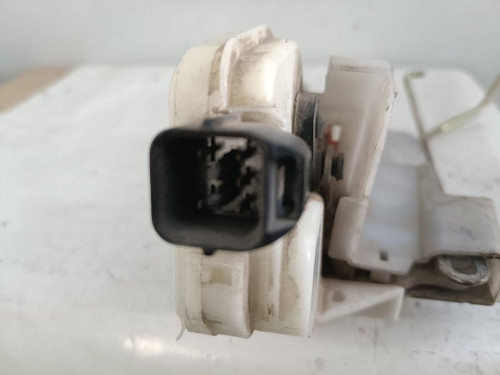 CERRADURA PUERTA DELANTERA IZQUIERDA Mitsubishi MONTERO (V20/V40) 