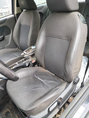  FORD FOCUS BERLINA (CAP) 