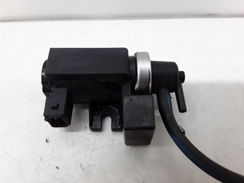 VALVULA AIRE ADICIONAL BMW SERIE 1 BERLINA (E81/E87) 