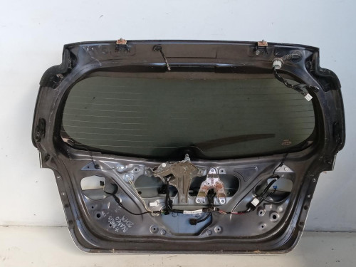 PORTON TRASERO Toyota YARIS (XP13) 