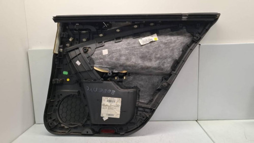 GUARNECIDO PUERTA TRASERA IZQUIERDA VOLKSWAGEN PASSAT BERLINA (3C2) 