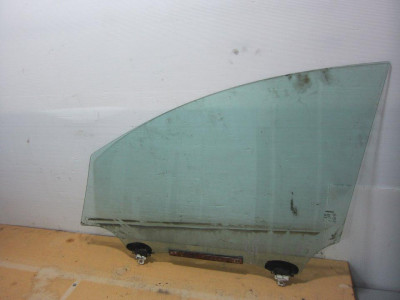 LUNA DELANTERA DERECHA, TOYOTA, COROLLA VERSO (R1)