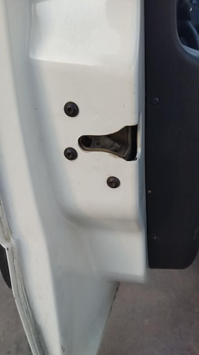 CERRADURA PUERTA DELANTERA IZQUIERDA Ford Focus Familiar (CAK)(1998->) Ford Focus Familiar (CAK)(1998->) 