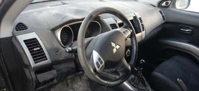 MITSUBISHI OUTLANDER (CW0)