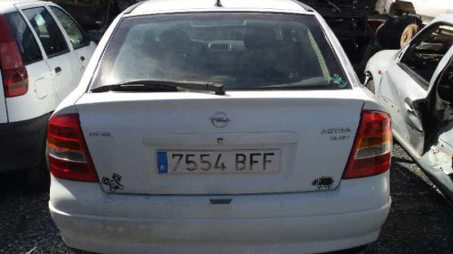 OPEL ASTRA G BERLINA — vehículo donante para recambios 