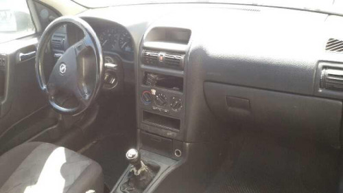 OPEL ASTRA G BERLINA — vehículo donante para recambios 