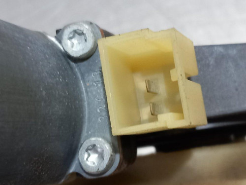  ELEVALUNAS DELANTERO DERECHO AUDI A3 (8VK) 