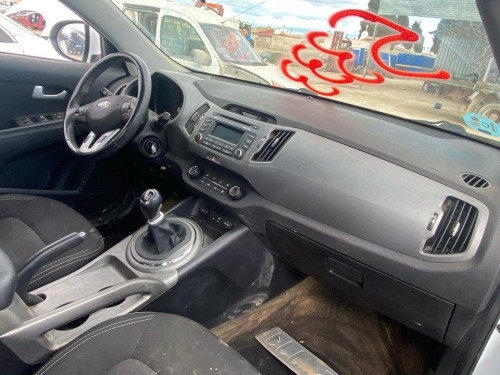  KIA SPORTAGE (SL) 