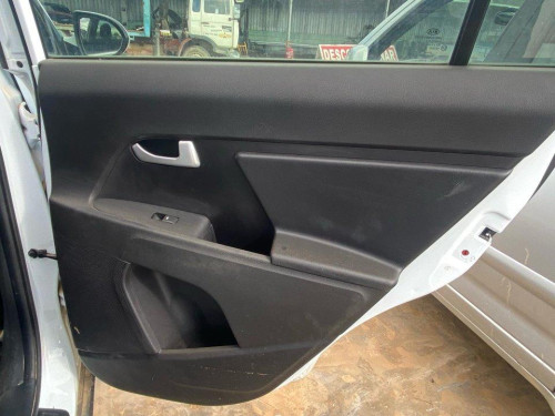  KIA SPORTAGE (SL) 