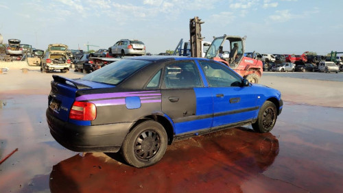 AUDI A4 BERLINA (B5) 