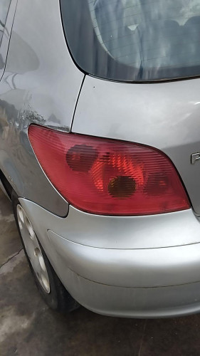 PILOTO TRASERO IZQUIERDO Peugeot 307 (S1)(04.2001->06.2005) Peugeot 307 (S1)(04.2001->06.2005) 
