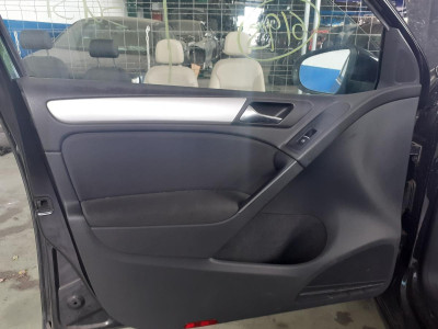 JUEGO TAPIZADOS / CARTONERAS, VOLKSWAGEN, GOLF VI (5K1)(10.2008)