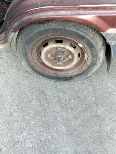 LLANTA Nissan VANETTE (C220) 