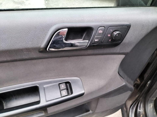  VOLKSWAGEN POLO IV (9N1) 