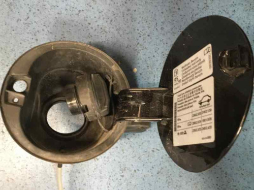 TAPON COMBUSTIBLE 