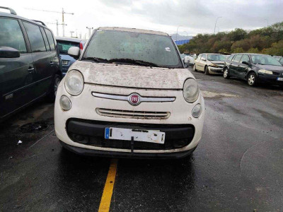 FIAT 500L (330)