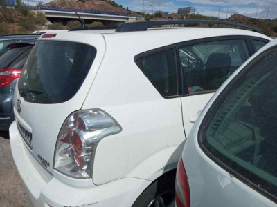 TOYOTA COROLLA VERSO (R1)