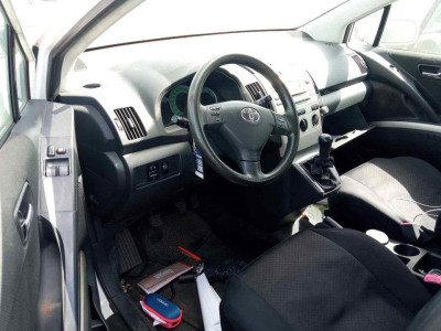 TOYOTA COROLLA VERSO (R1)