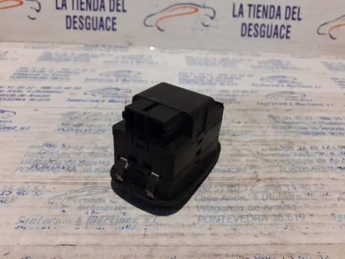  MANDO ELEVALUNAS DELANTERO IZQUIERDO 