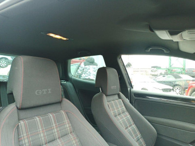 VOLKSWAGEN GOLF VI (5K1)(10.2008)