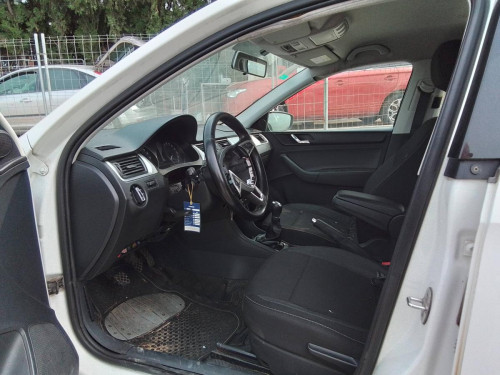  SKODA RAPID (NH) 