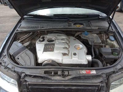 AUDI A4 BERLINA (8E)