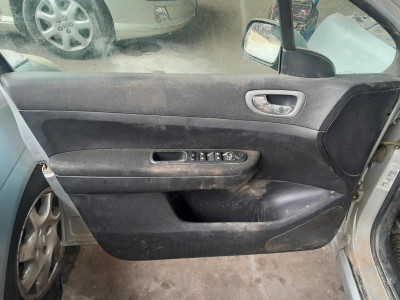 PEUGEOT 307 (S1)(04.2001)