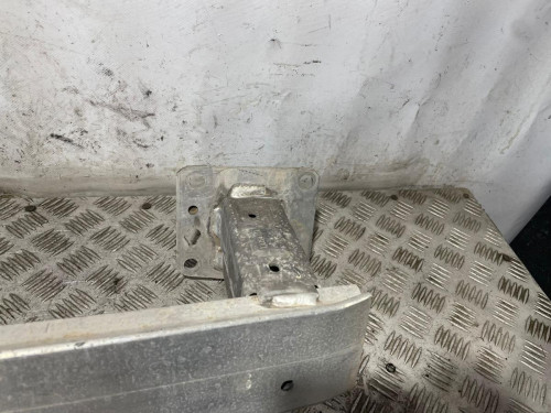 REFUERZO PARAGOLPES TRASERO 