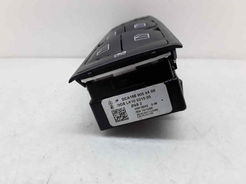 MANDO ELEVALUNAS DELANTERO IZQUIERDO Mercedes-Benz CLASE CLA (BM 117) 