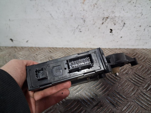 MOTOR ELEVALUNAS DELANTERO IZQUIERDO 