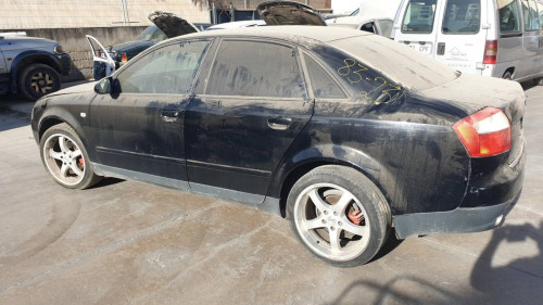  AUDI A4 BERLINA (8E) 
