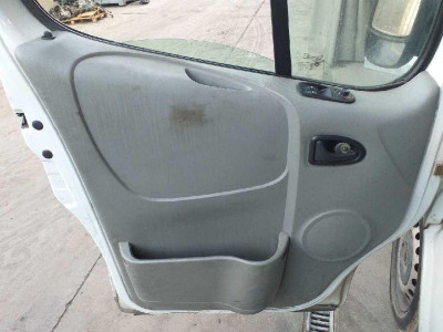 NISSAN PRIMASTAR (X83)